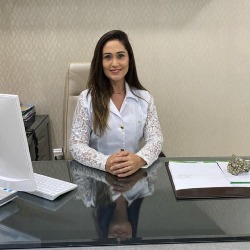 Dra. Sheila Silva | Fisioterapeuta no Recreio RJ | Domiciliar, Coluna e Idosos