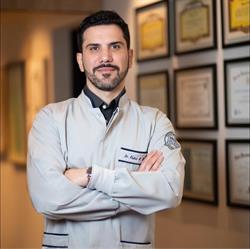 Dr. Fábio Marzullo Zaroni - Ortodontia e Implantodontia