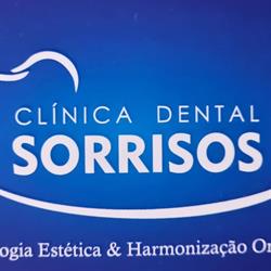 CLINICA DENTAL SORRISOS