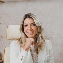 Dra. Camila Ferraz - Harmonização Facial