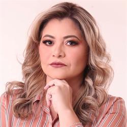 Karine Nunes Beauty & Academy