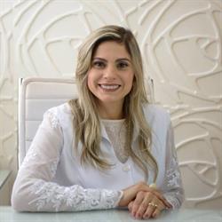 Dra Yolanda Gifoni