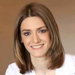 Dra. Caroline Balvedi Gaiewski