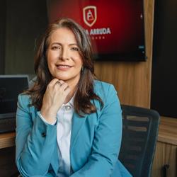 Flávia Arruda Malta advogada