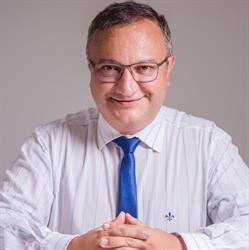 Dr. Vinícius Pacheco Zanlorenci, Ginecologista e Obstetra