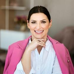 Dra Samantha Busnello Harmonização Orofacial