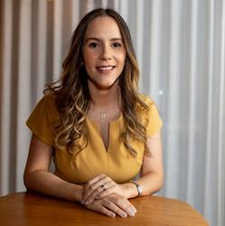 Dra Juliana Teixeira Ribeiro